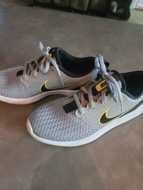 Nike Roshe G Golf Shoes youth sz 4